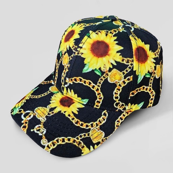 Sunflower chain patterned hat - Picture 1 of 2